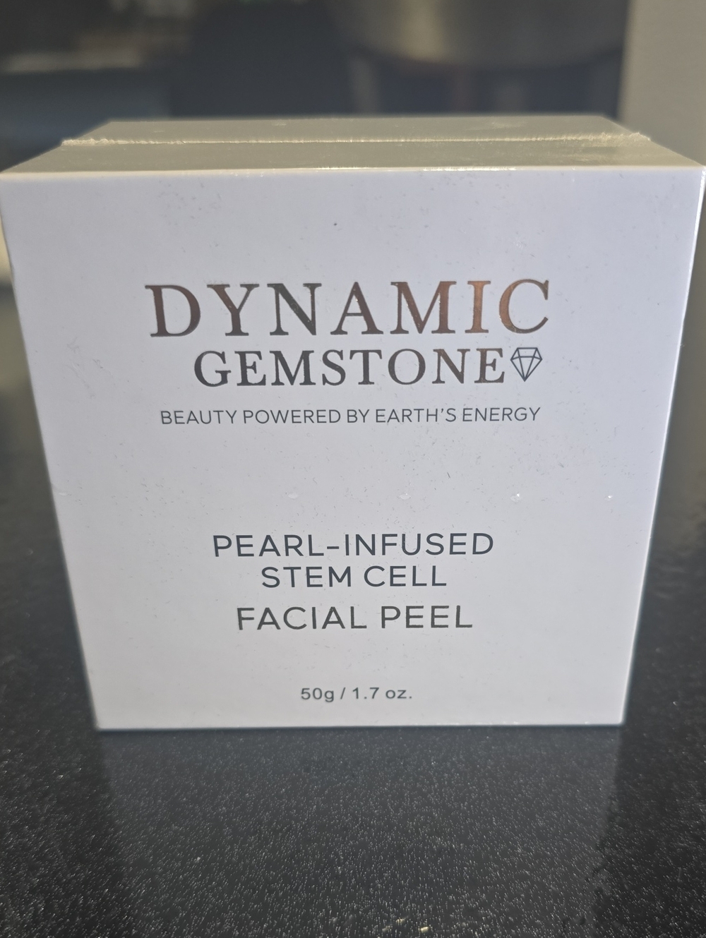 New Sealed Pearl-Infused Stem Cell Facial Peel - White